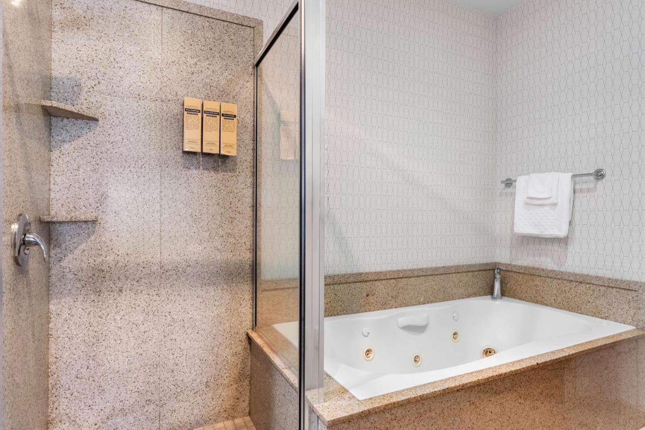 | Best Western Plus Abbey Inn