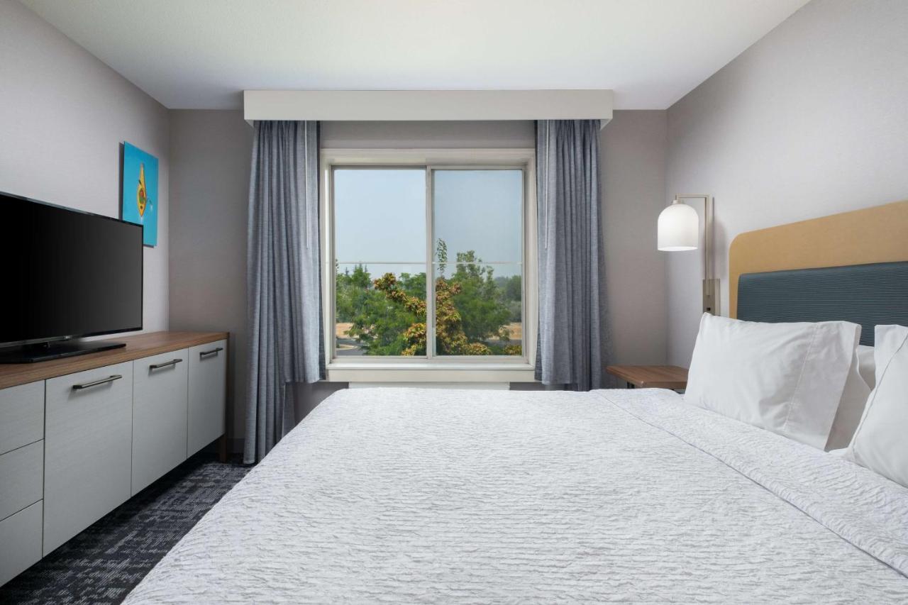 King Suite - Hearing Accessible - Non-Smoking at Homewood Suites Medford
