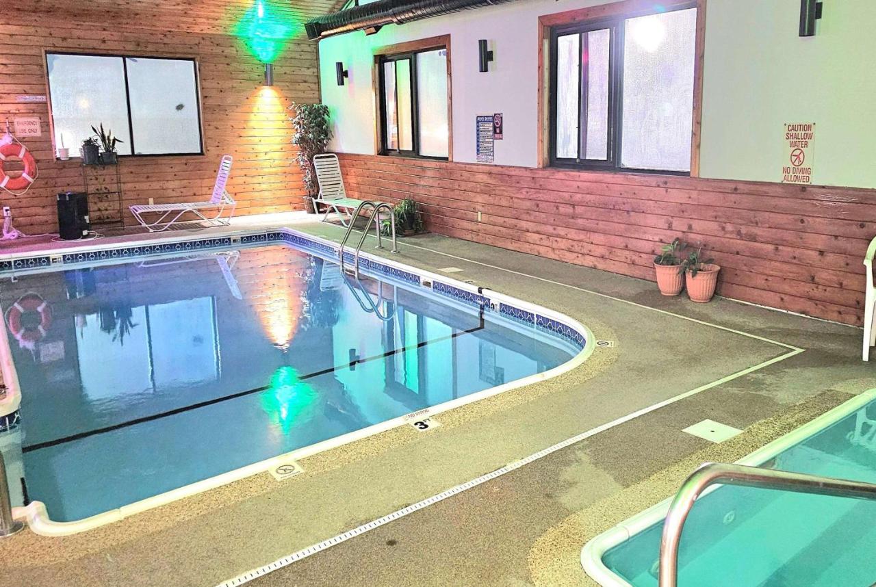 | Days Inn by Wyndham Ozark Springfield