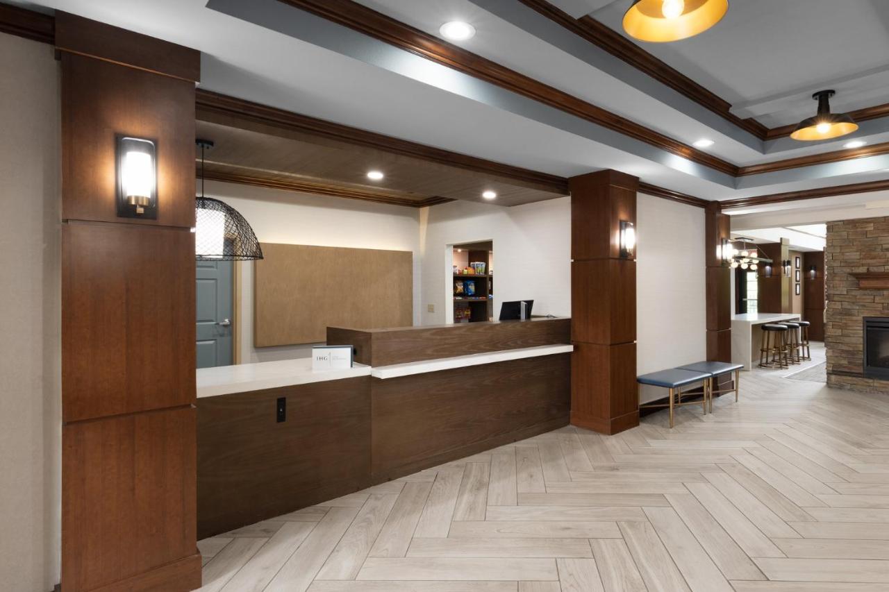 | Staybridge Suites Bentonville-Rogers, an IHG Hotel