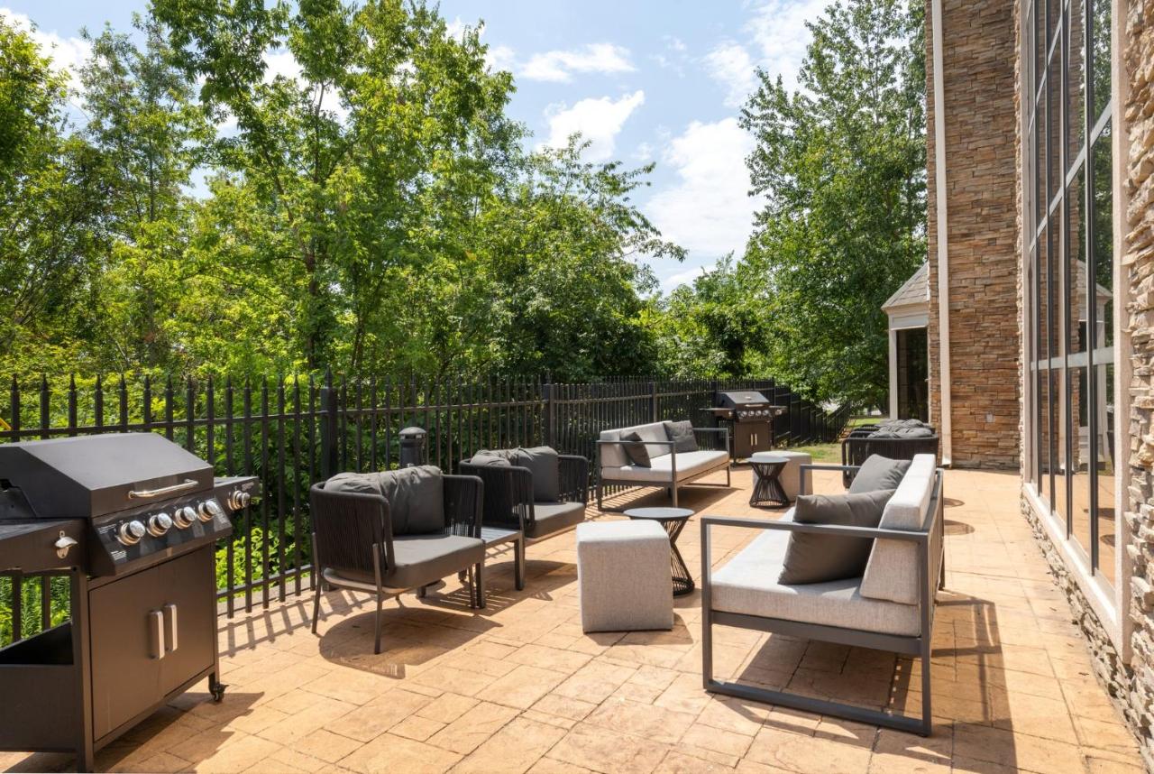 | Staybridge Suites Bentonville-Rogers, an IHG Hotel