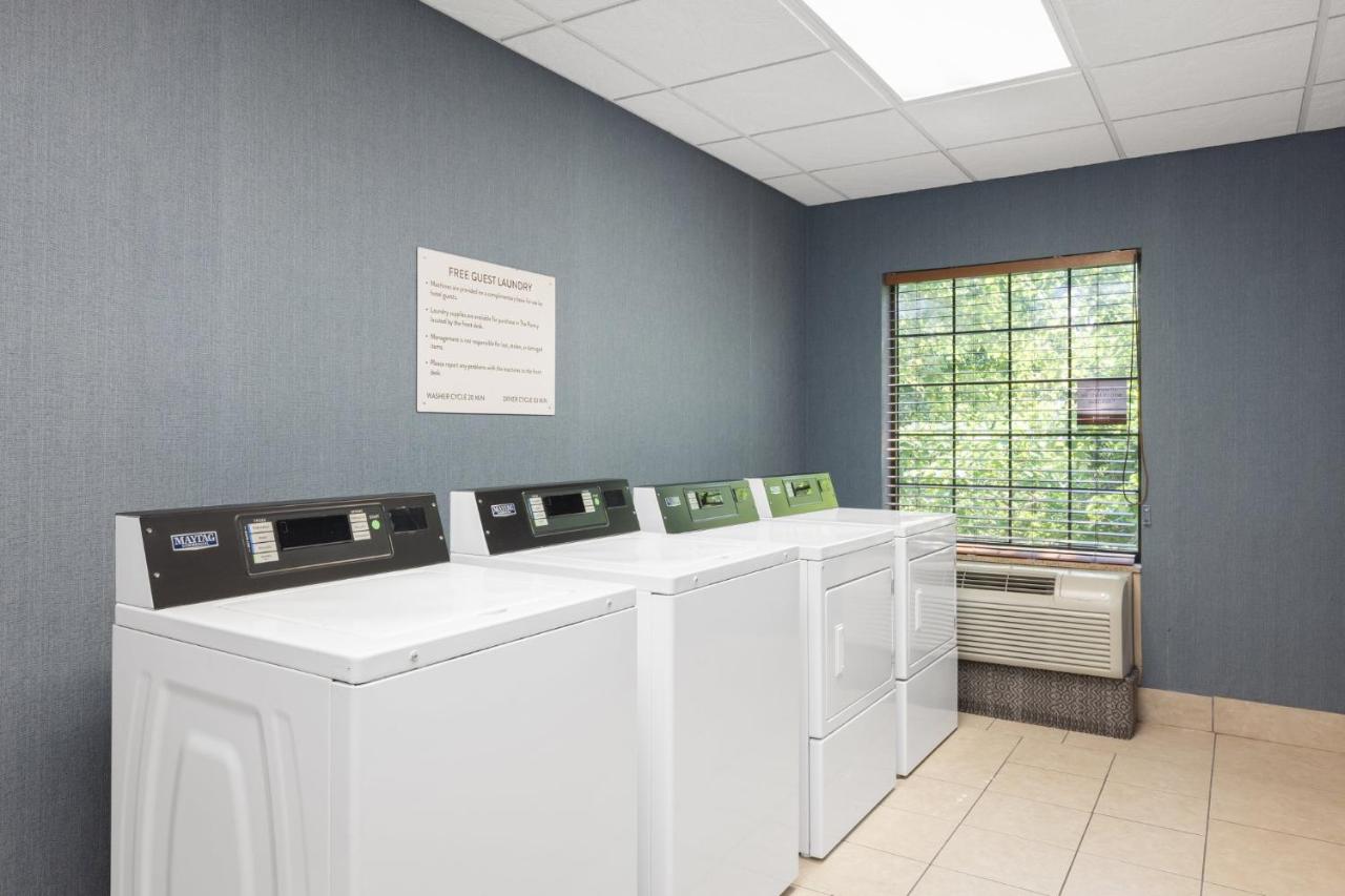 | Staybridge Suites Bentonville-Rogers, an IHG Hotel