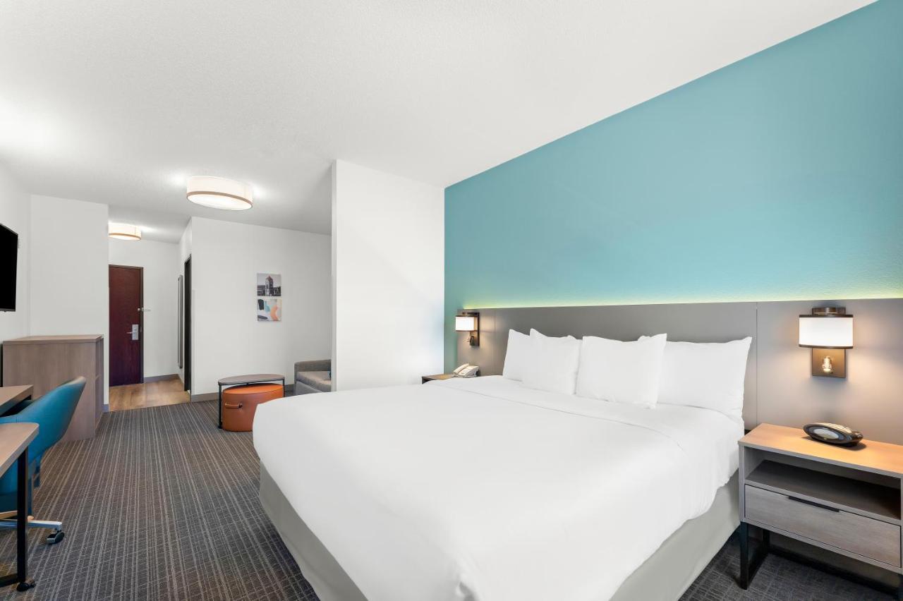 King Room - Accessible/Non-Smoking at Comfort Inn & Suites Tunkhannock