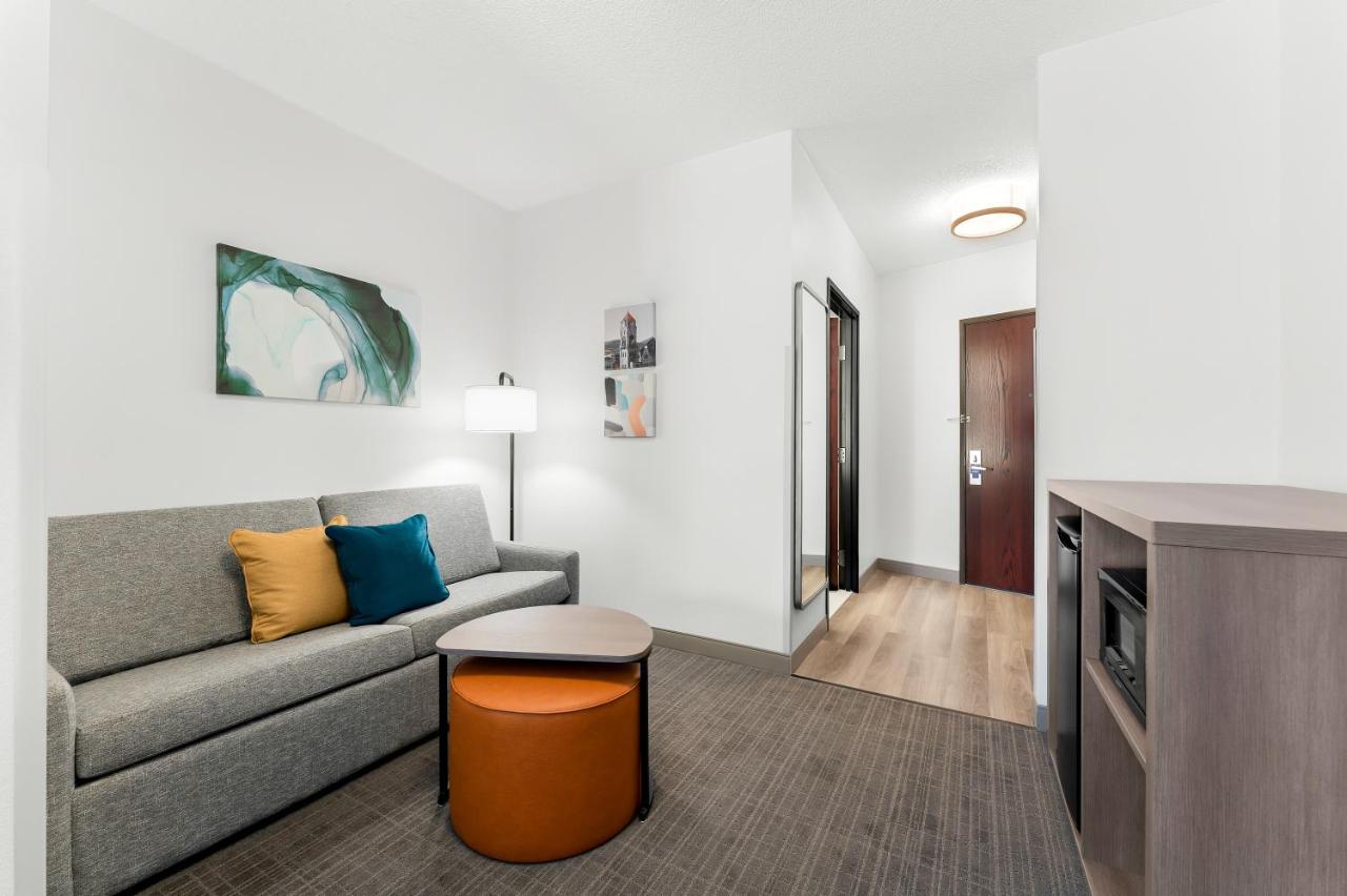 Queen Suite - Non-Smoking at Comfort Inn & Suites Tunkhannock