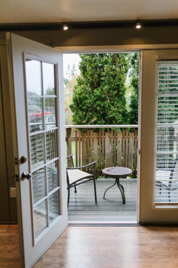 | Earthbox Inn & Spa