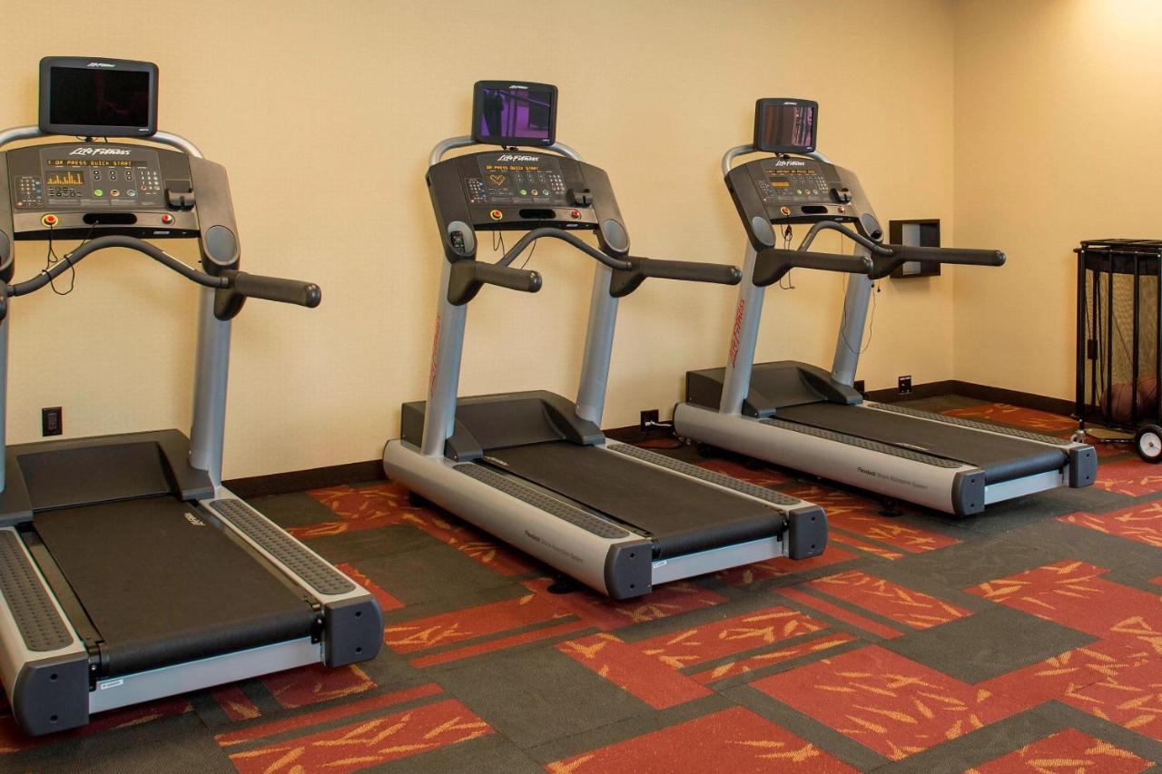 | Courtyard by Marriott Dallas Midlothian at Midlothian Conference Center