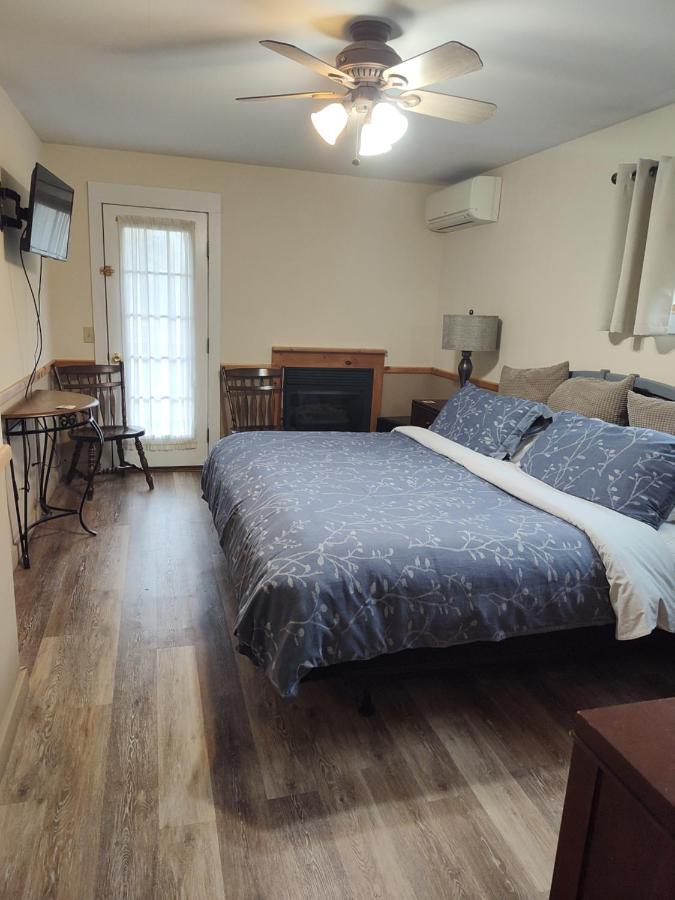  | Doveberry Inn
