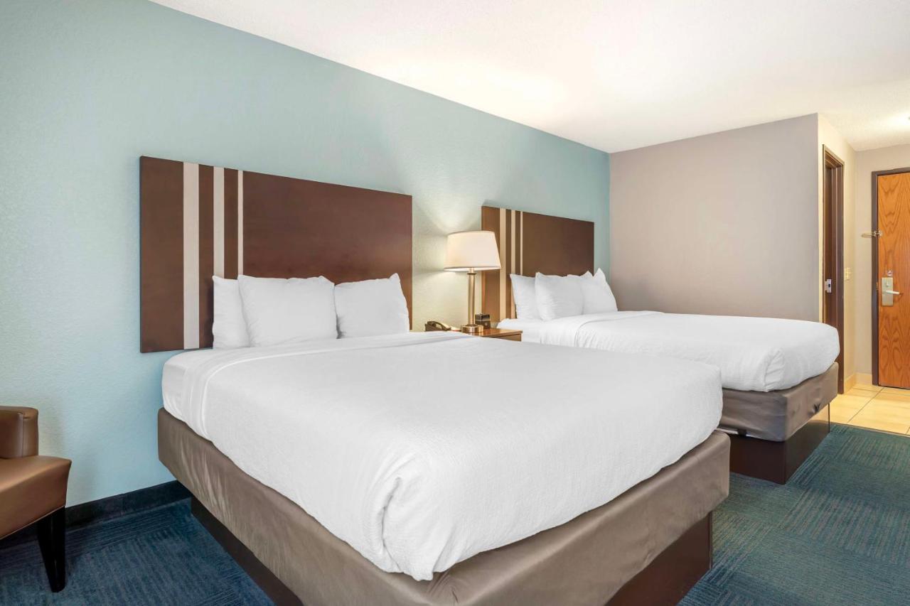 | Best Western St. Clairsville Inn & Suites