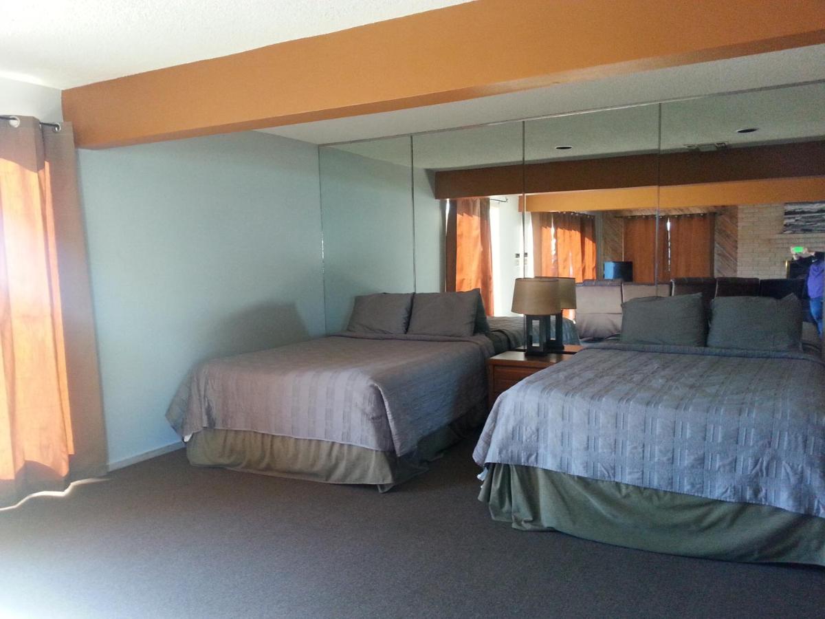 | Lodge At Turkey Cove