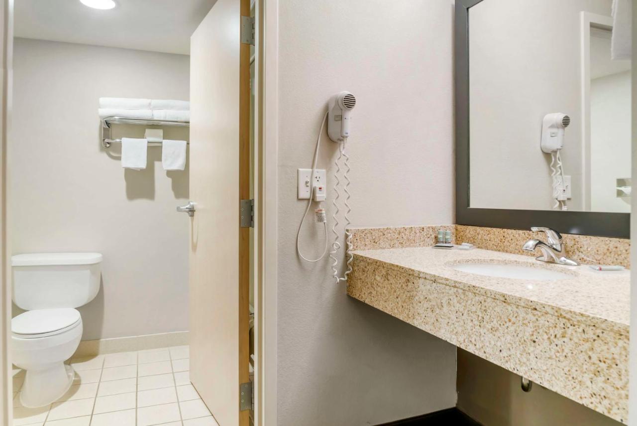 | Best Western Beacon Inn