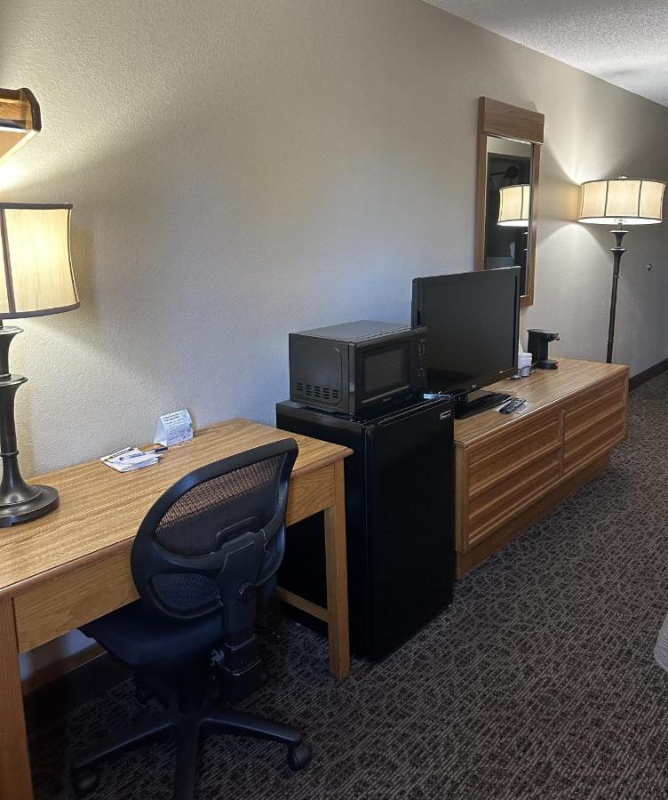 King Room - Non-Smoking at Super 8 by Wyndham West Branch