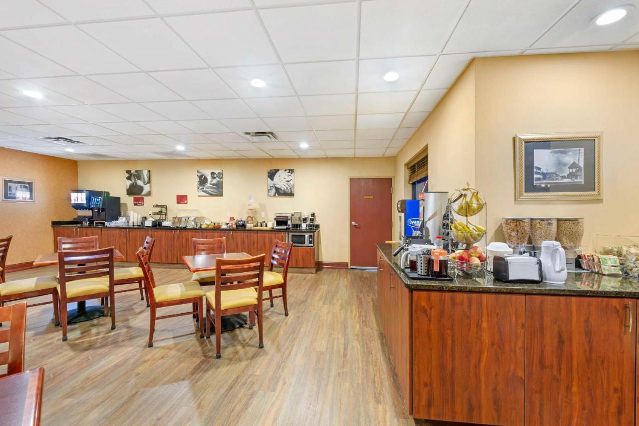 | Best Western PLUS Victor Inn & Suites