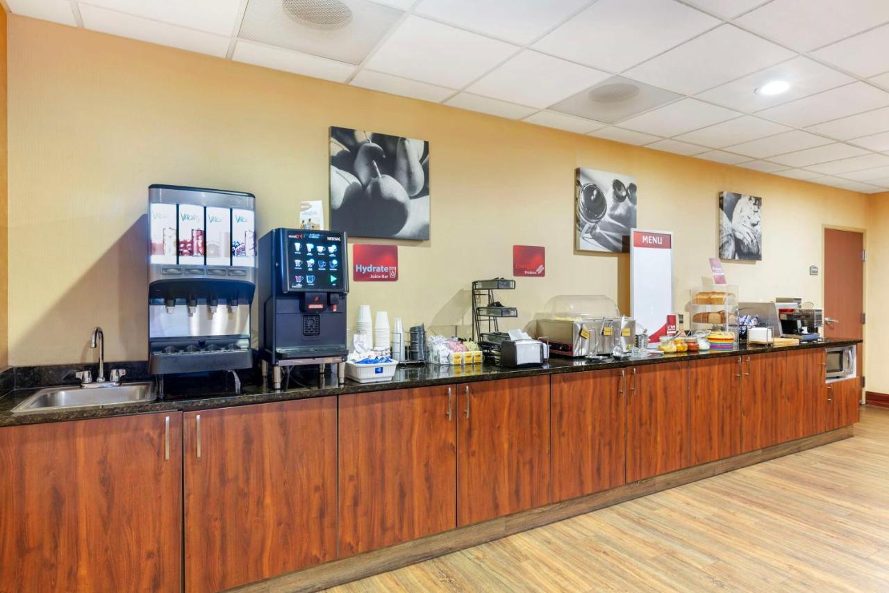 | Best Western PLUS Victor Inn & Suites