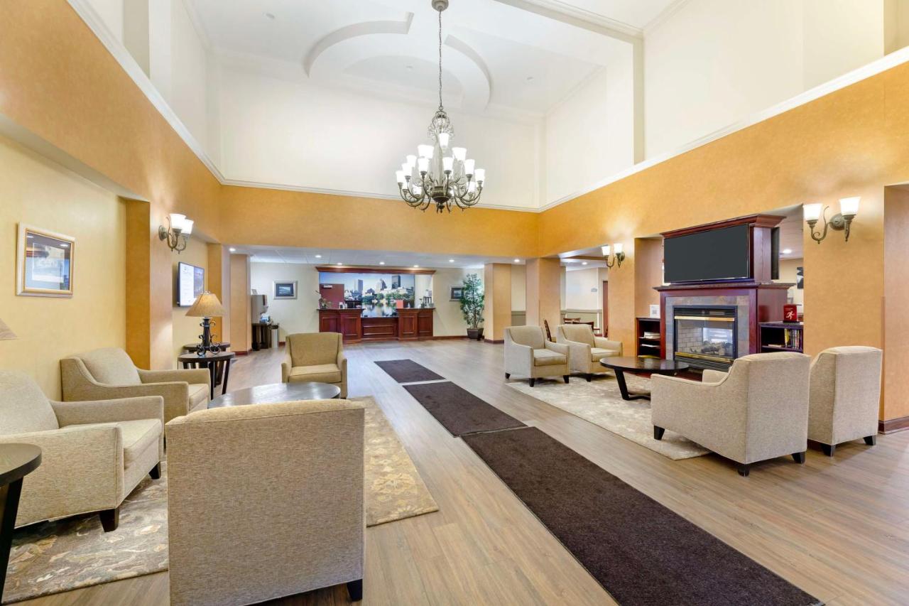 | Best Western PLUS Victor Inn & Suites