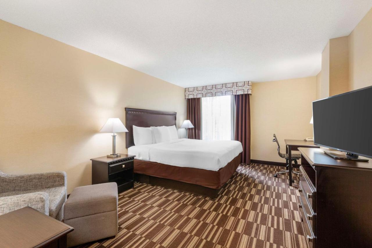 | Best Western PLUS Victor Inn & Suites