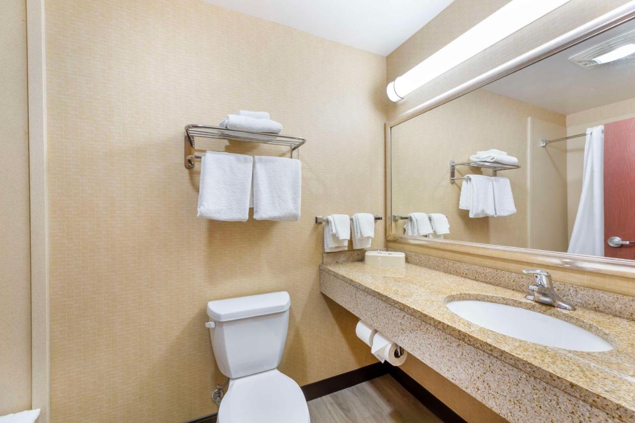  | Best Western PLUS Victor Inn & Suites