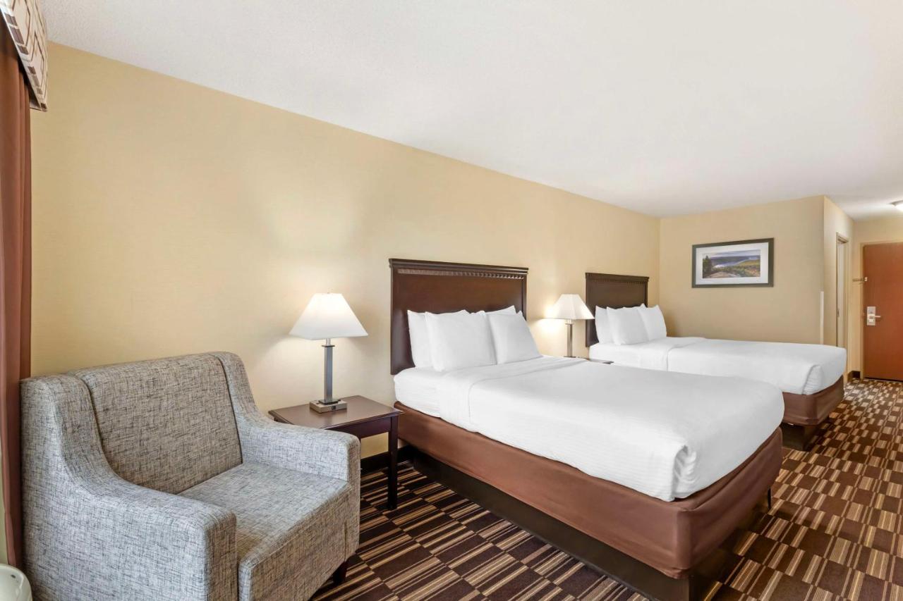 | Best Western PLUS Victor Inn & Suites