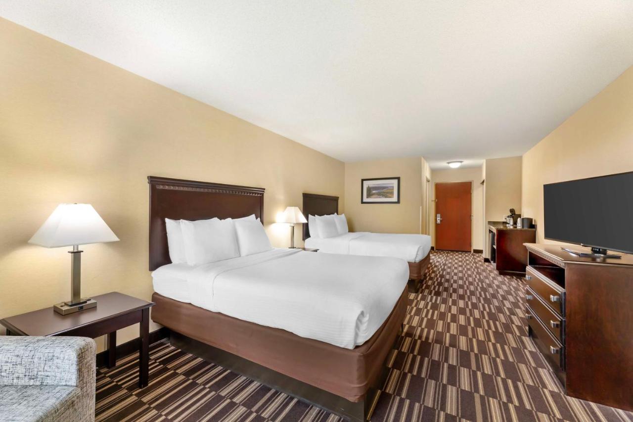 | Best Western PLUS Victor Inn & Suites