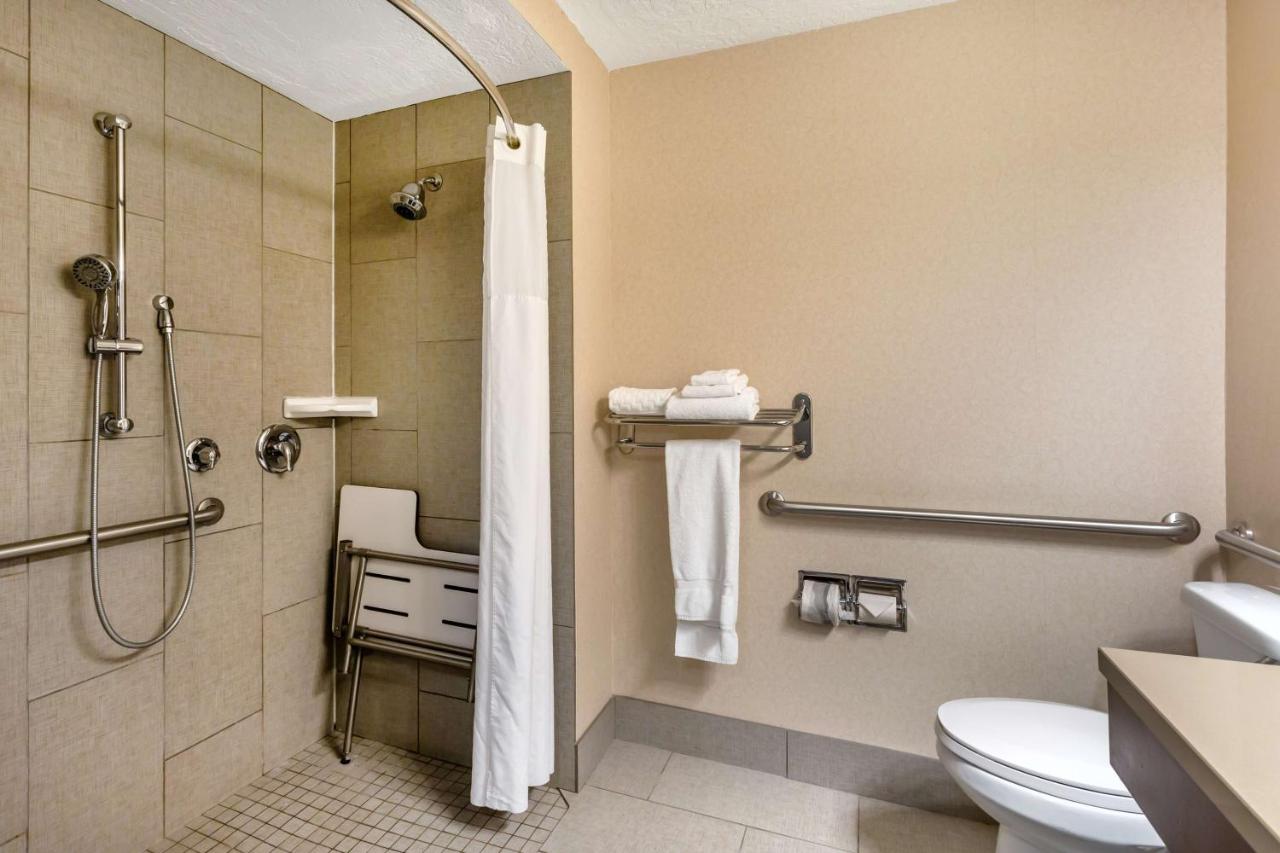  | Best Western Plus CottonTree Inn