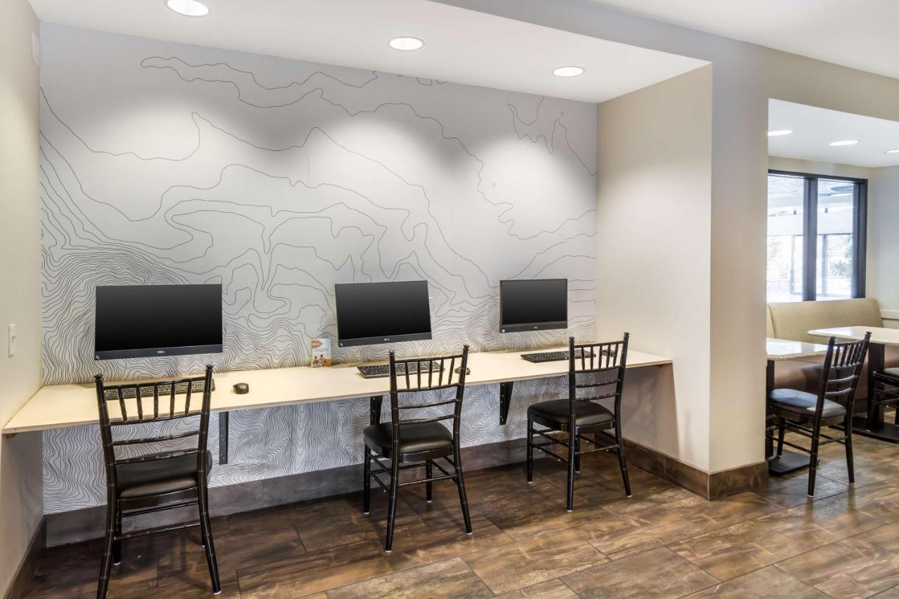  | Best Western Plus CottonTree Inn