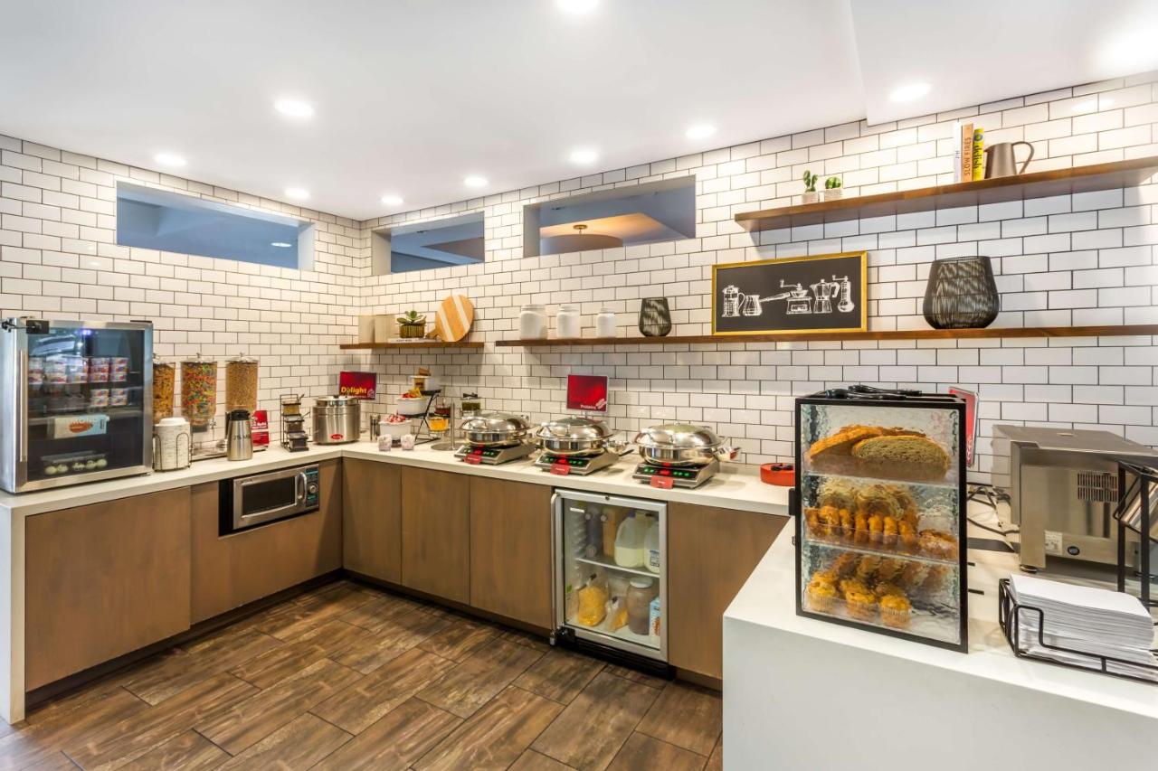  | Best Western Plus CottonTree Inn