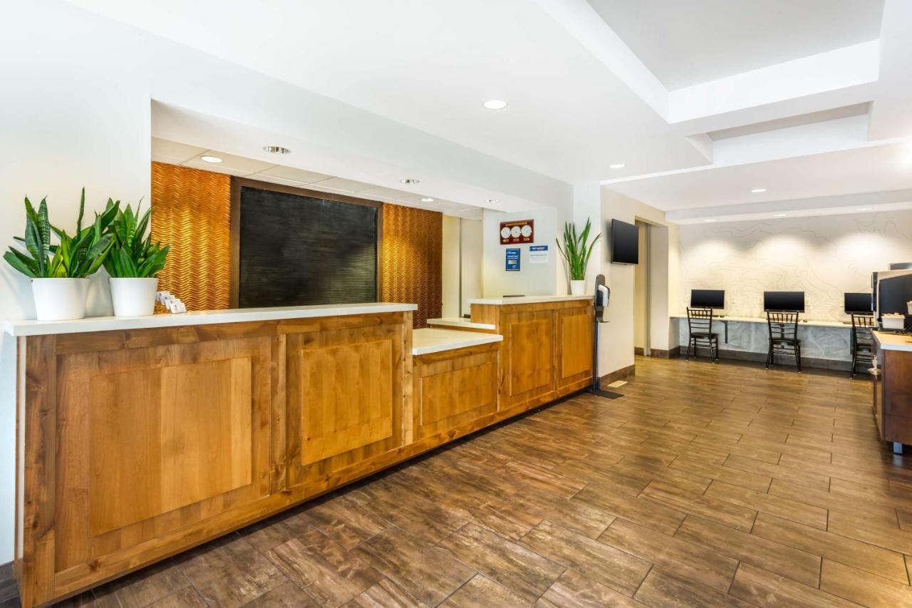  | Best Western Plus CottonTree Inn