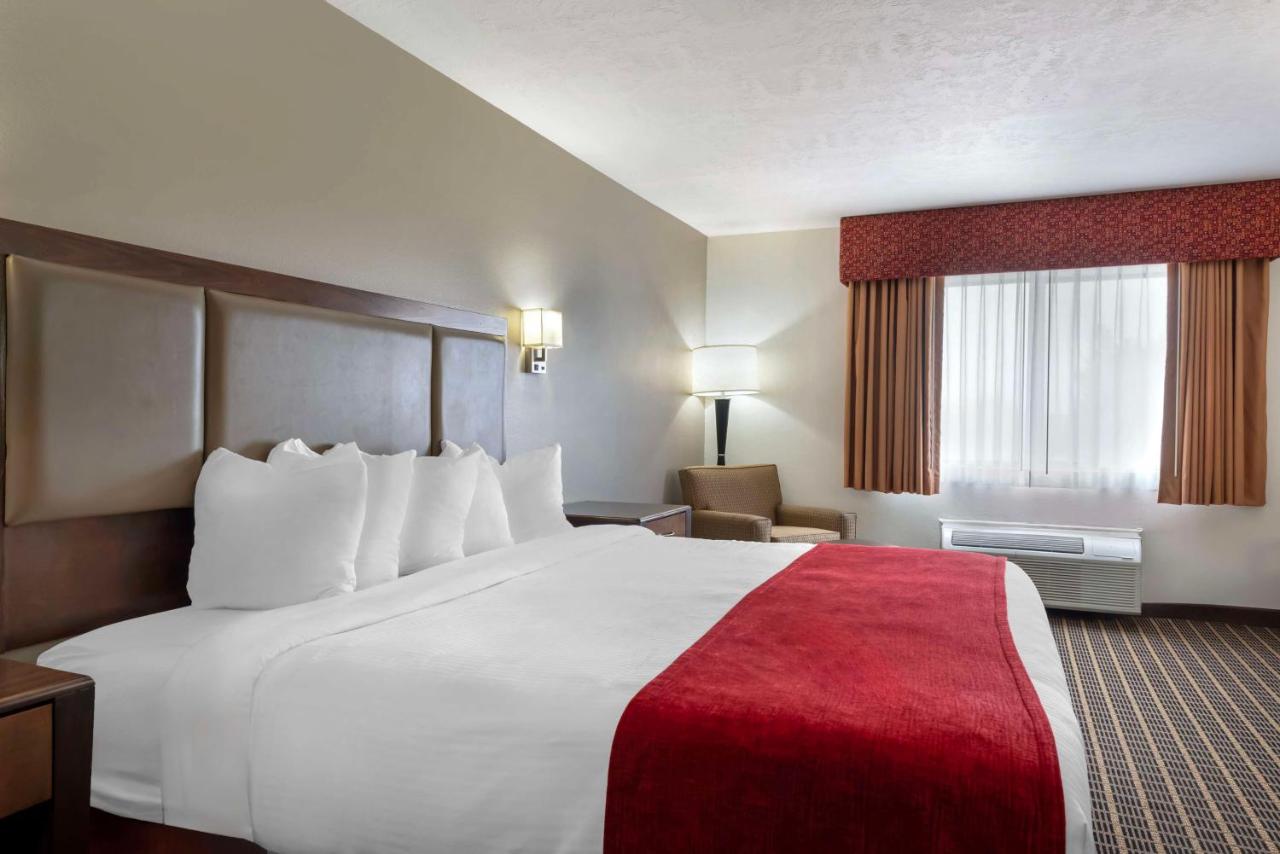  | Best Western Plus Eagleridge Inn & Suites
