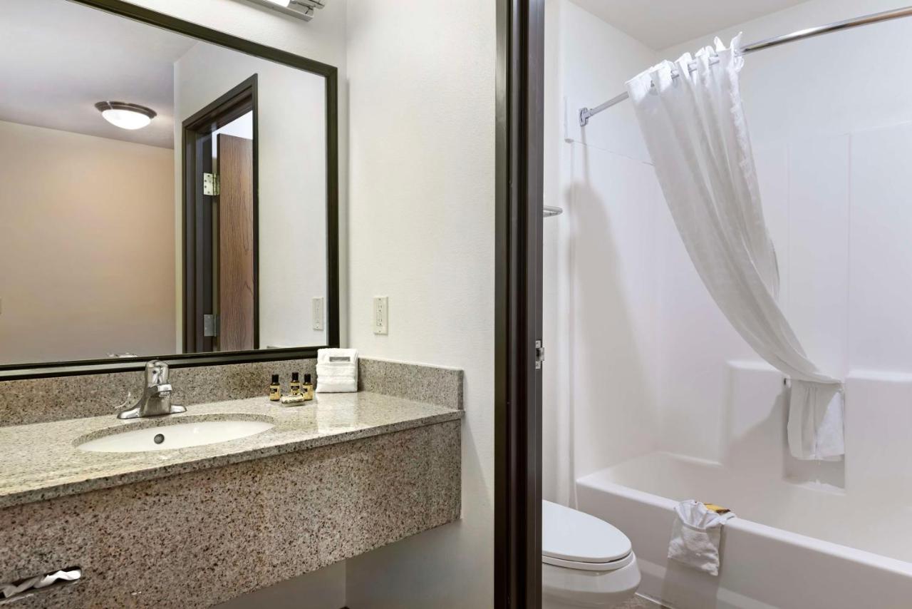  | Best Western Plus Eagleridge Inn & Suites