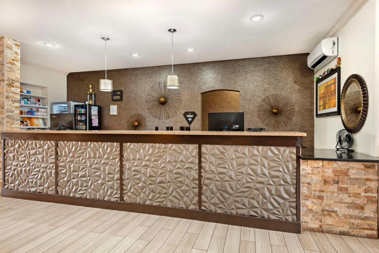  | Best Western Plus Eagleridge Inn & Suites