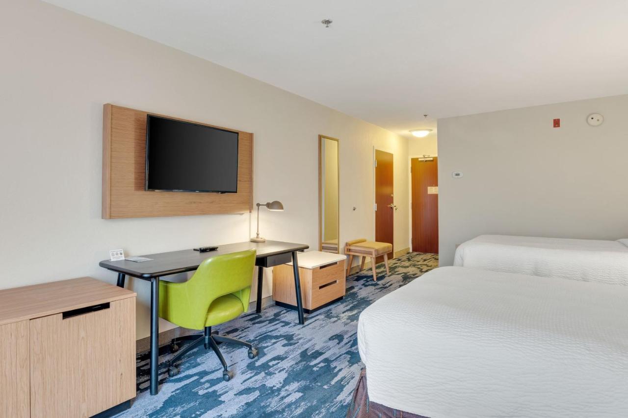 | Fairfield Inn & Suites Fredericksburg