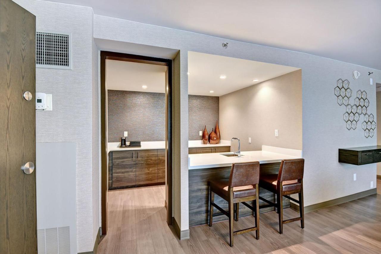 | Tulsa Marriott Southern Hills