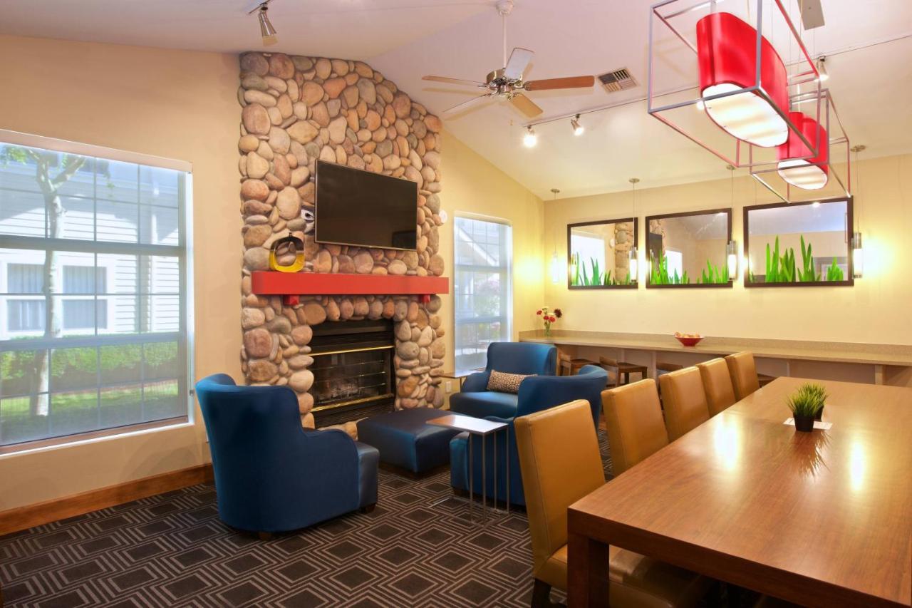 | Towneplace Suites By Marriott Seattle Southcenter