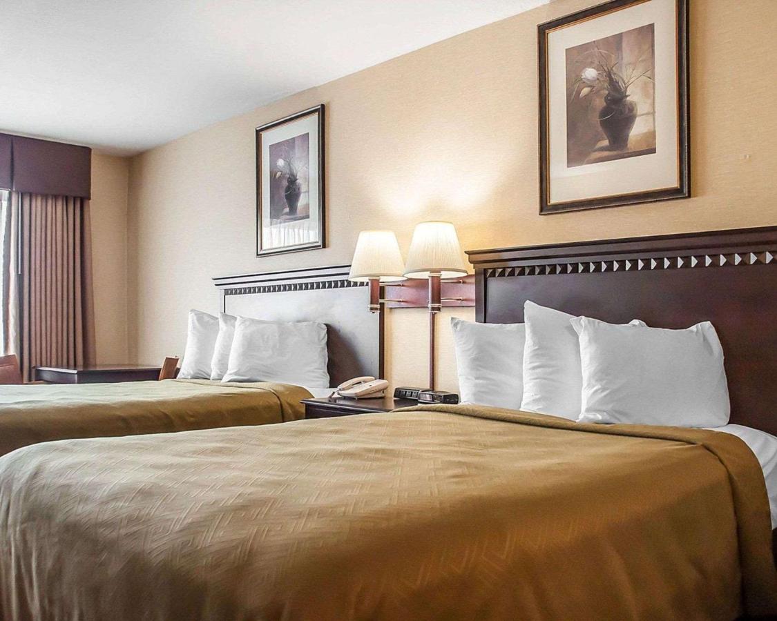 | Econo Lodge Elmira