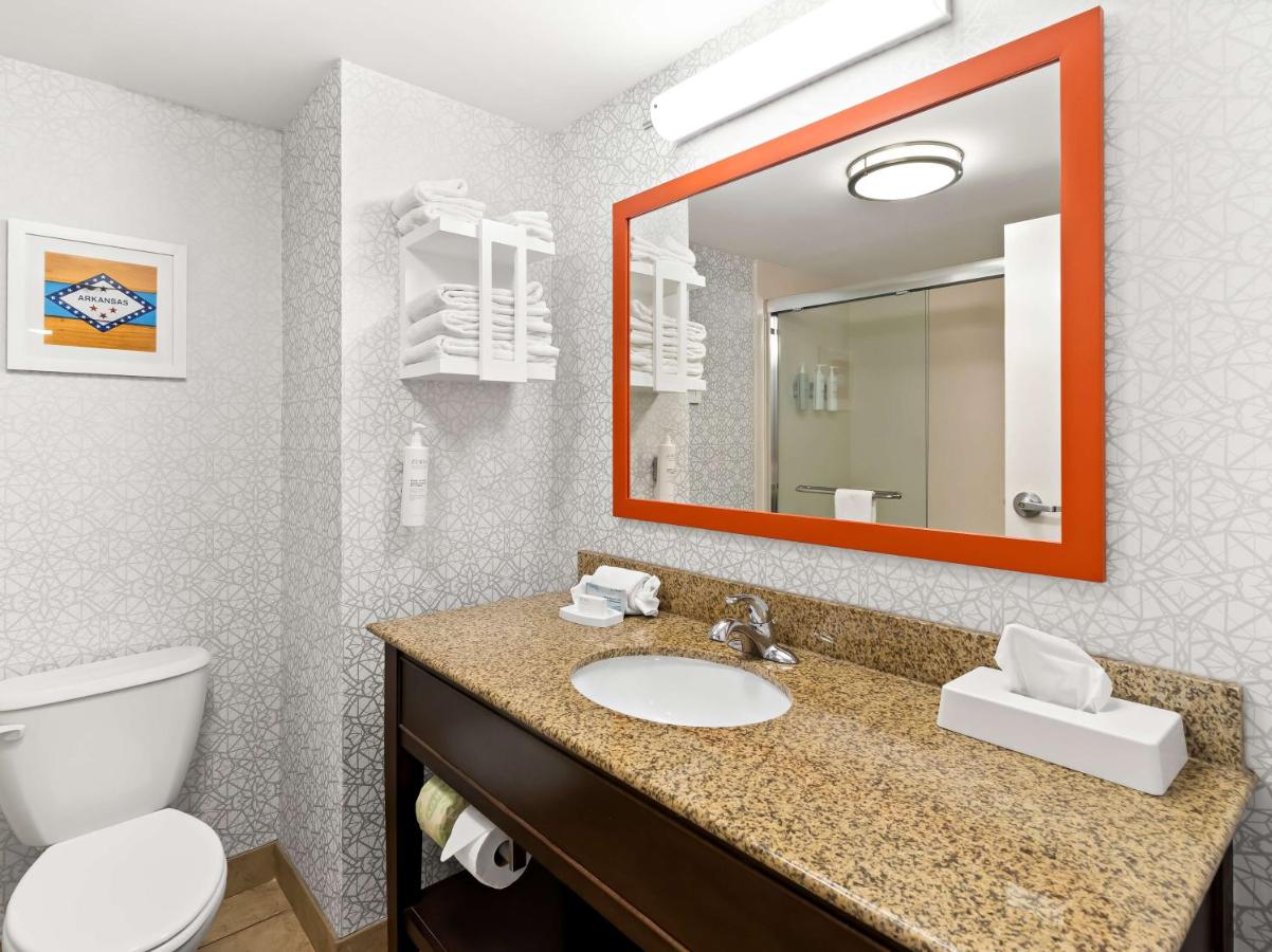 King Room at Hampton Inn Blytheville