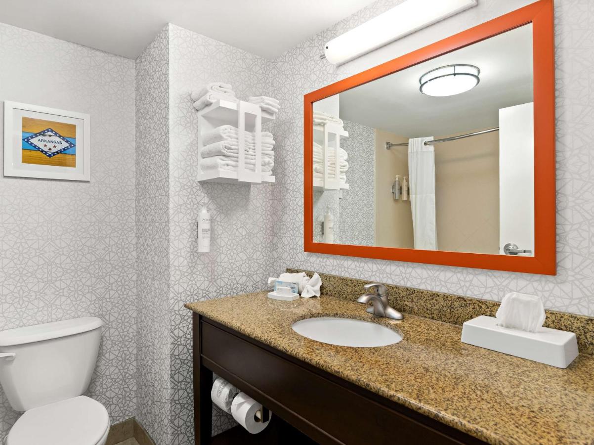 Queen Room with Two Queen Beds at Hampton Inn Blytheville