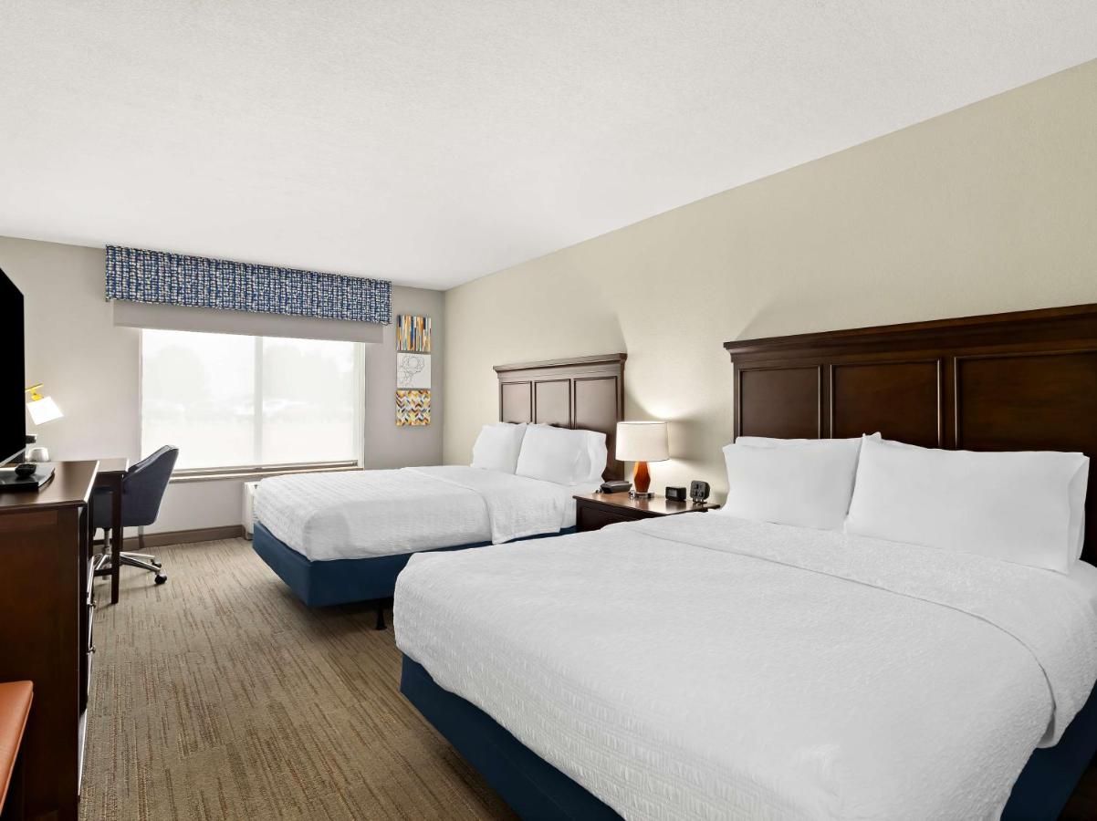 Queen Room with Two Queen Beds - Disability Access at Hampton Inn Blytheville