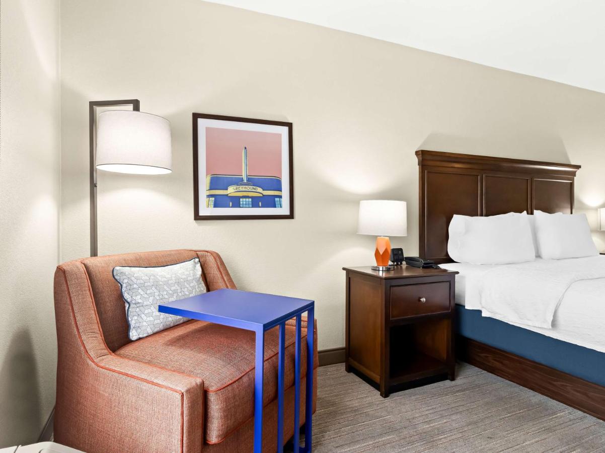 King Room at Hampton Inn Blytheville