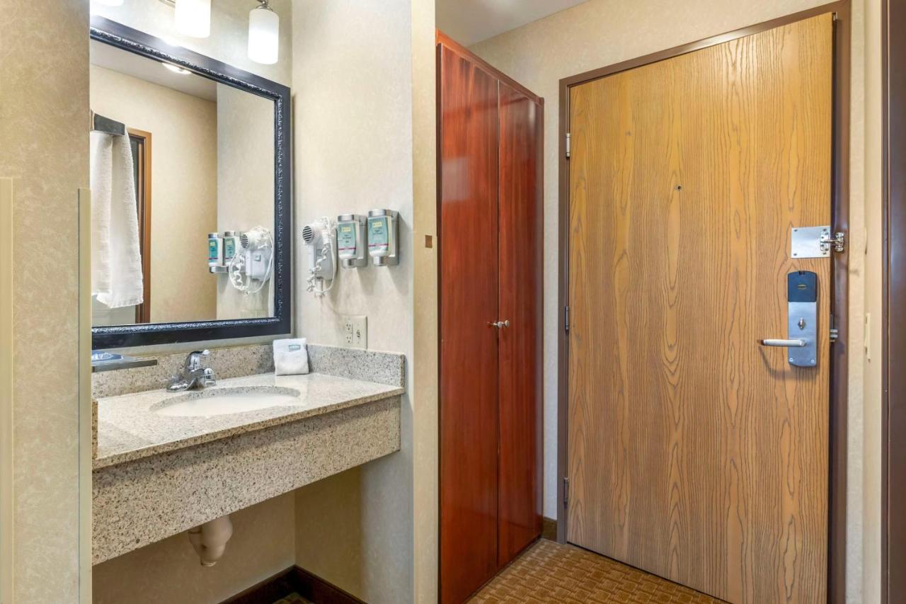 Queen Room with Two Queen Beds at Best Western Wittenberg Inn