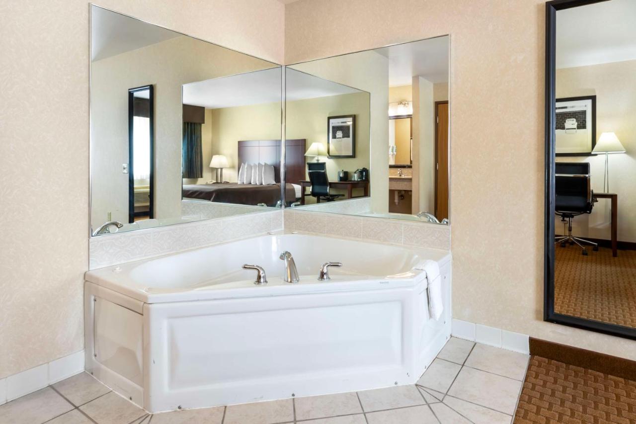 | Best Western Wittenberg Inn