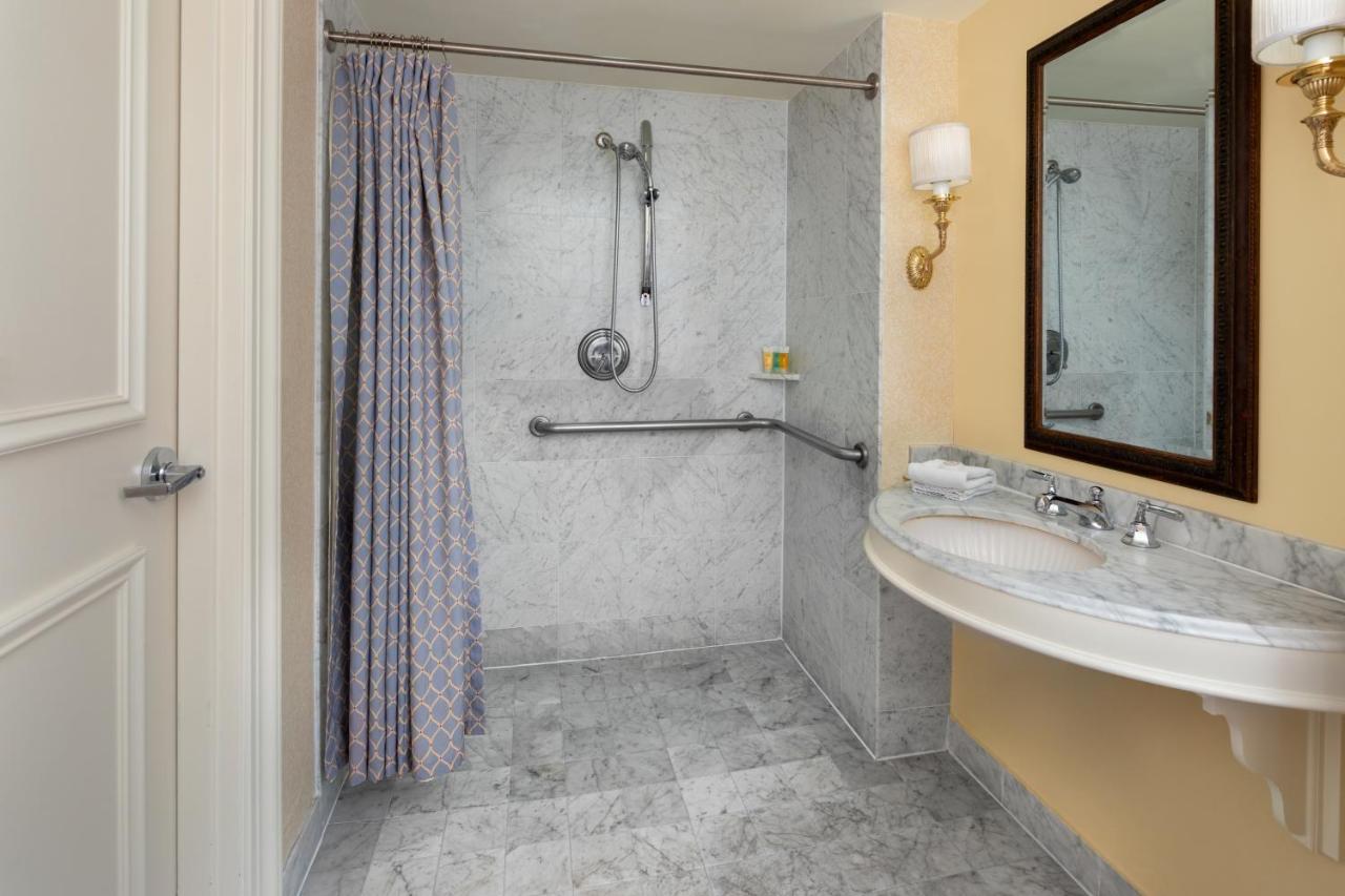 Room #39176230 at Washington Duke Inn & Golf Club