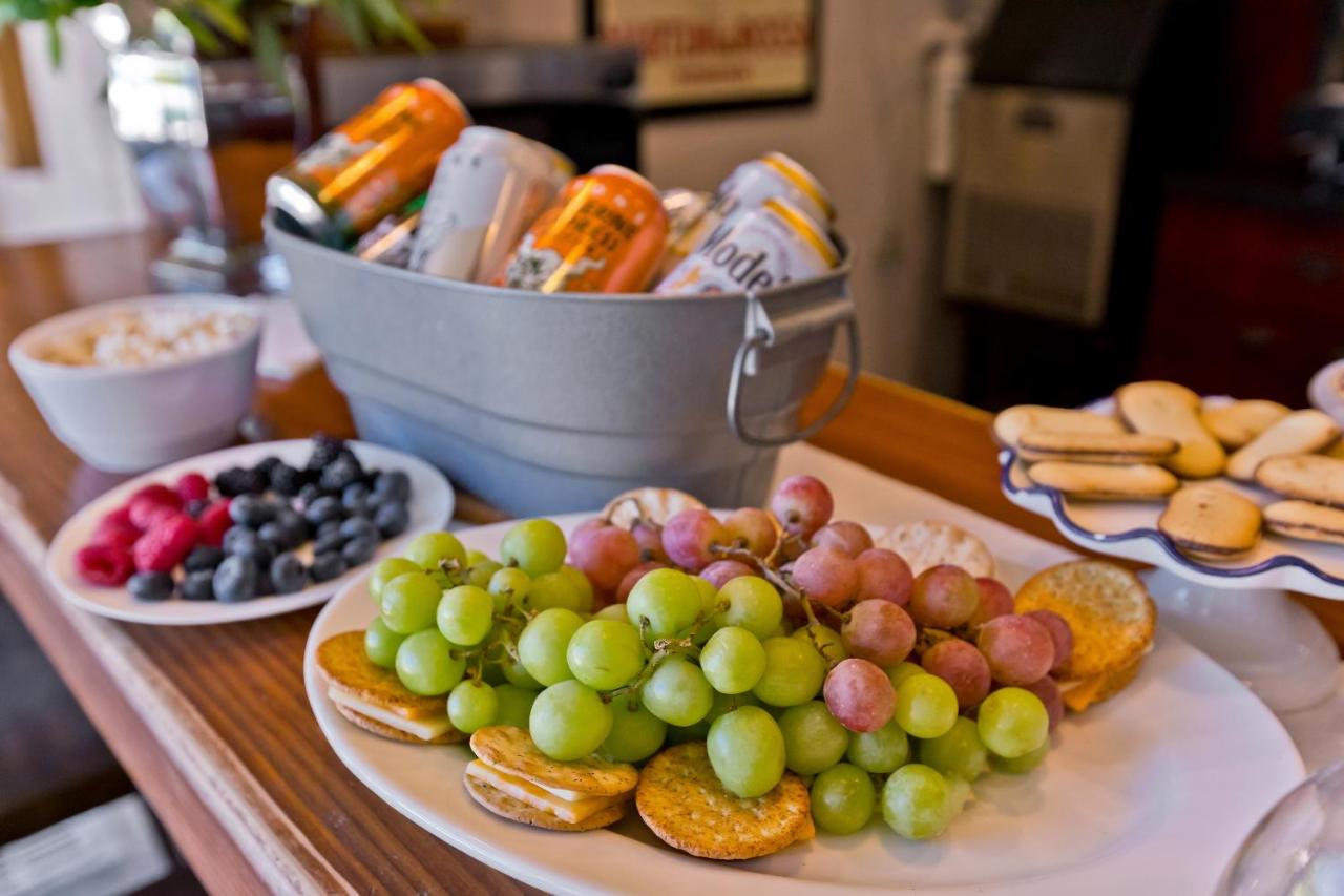  | La Maison Hotel - Adults Only