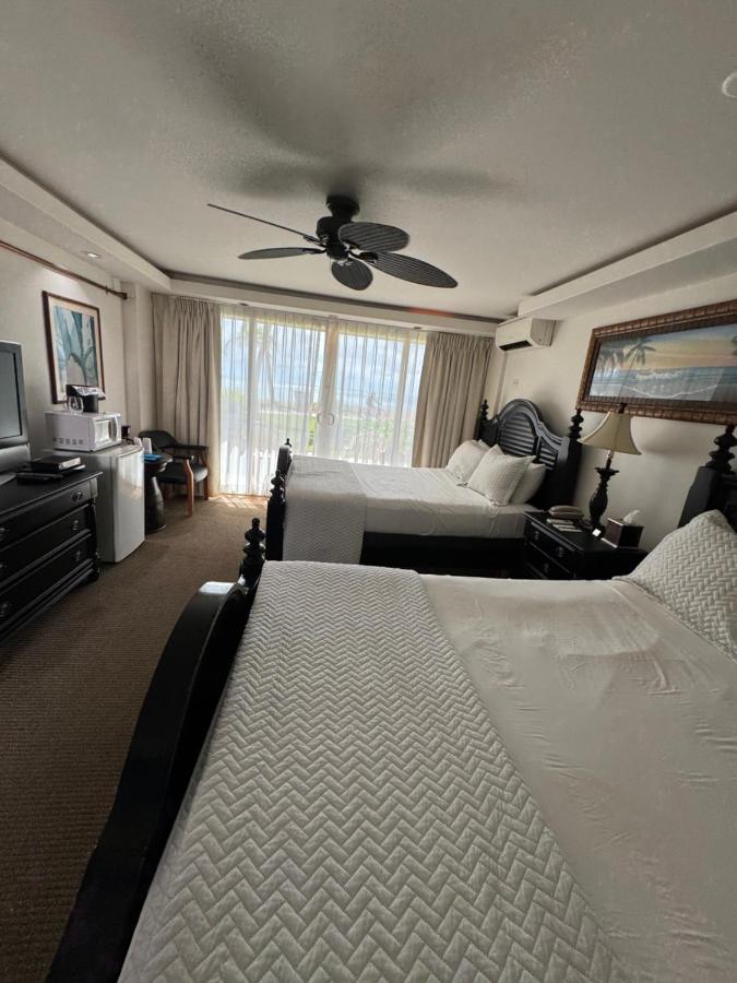 Queen Room with Two Queen Beds - Ocean Front at Hotel Coral Reef