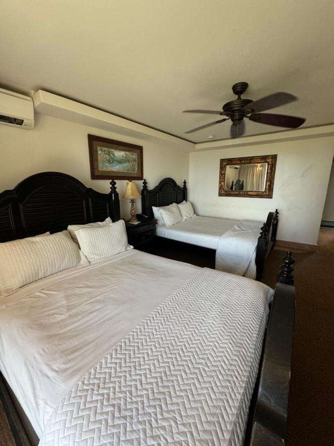 Queen Room with Two Queen Beds - Ocean Front at Hotel Coral Reef