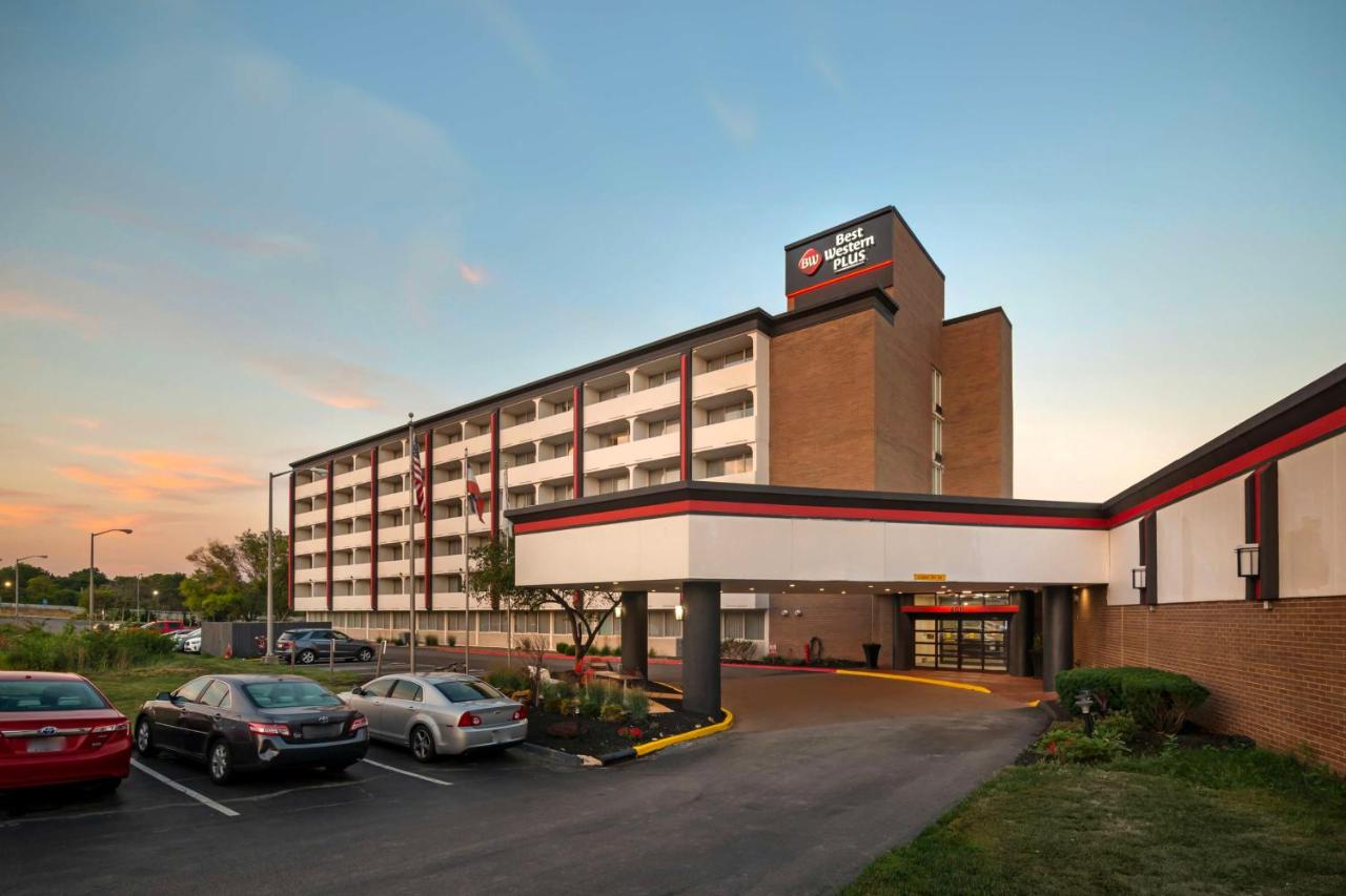 | Best Western Premier Kansas City Sports Complex Hotel