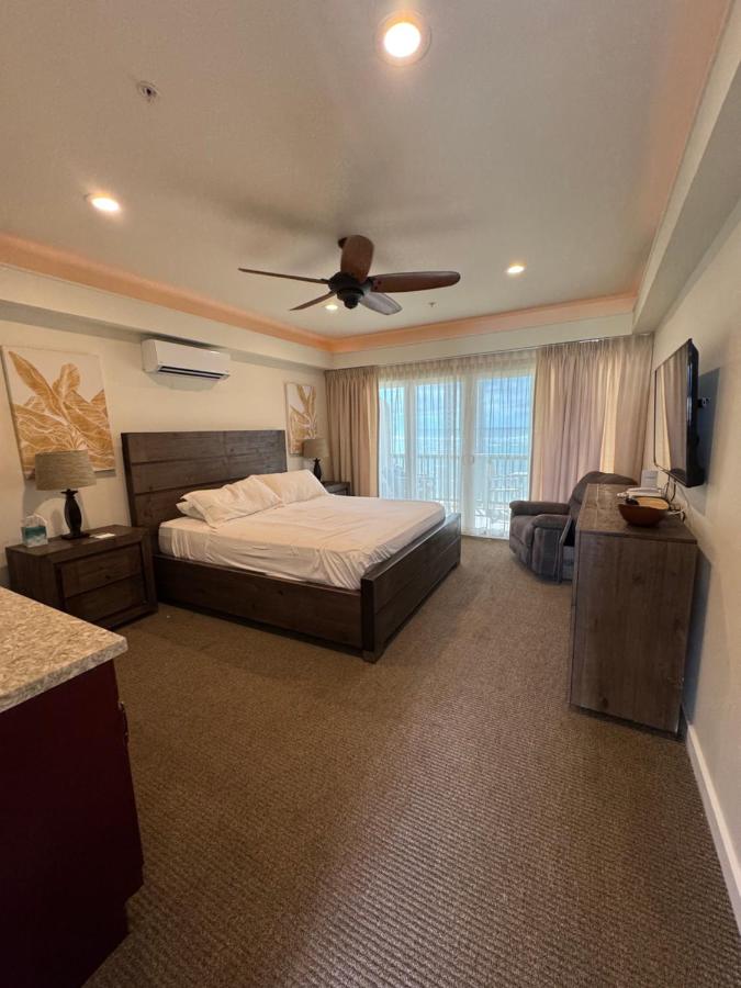 King Room with Sea View at Hotel Coral Reef