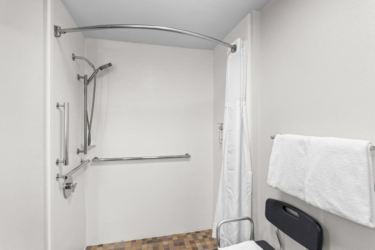  | Holiday Inn Express Hotel & Suites Austin SW - Sunset Valley, an IHG Hotel