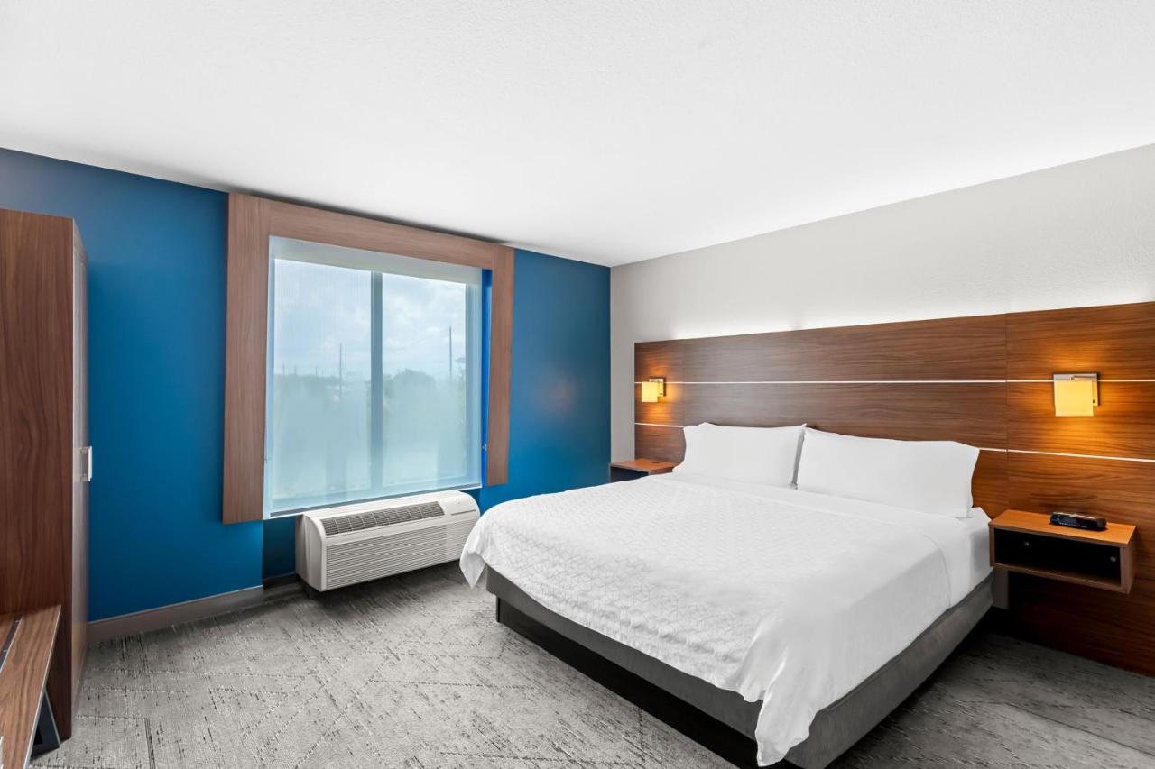  | Holiday Inn Express Hotel & Suites Austin SW - Sunset Valley, an IHG Hotel