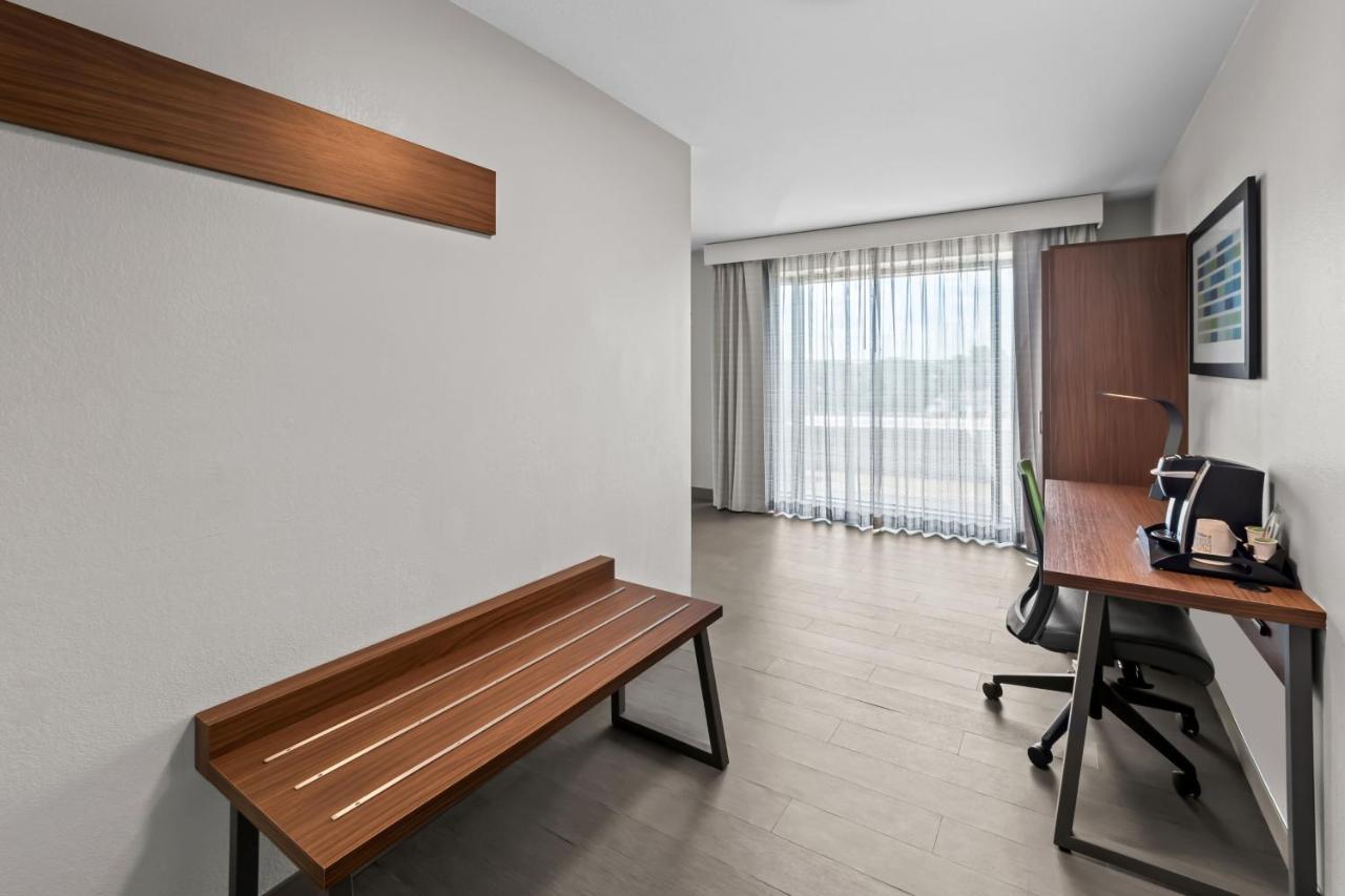  | Holiday Inn Express Hotel & Suites Austin SW - Sunset Valley, an IHG Hotel