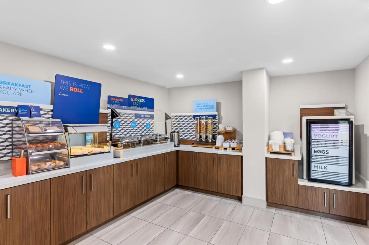  | Holiday Inn Express Hotel & Suites Austin SW - Sunset Valley, an IHG Hotel