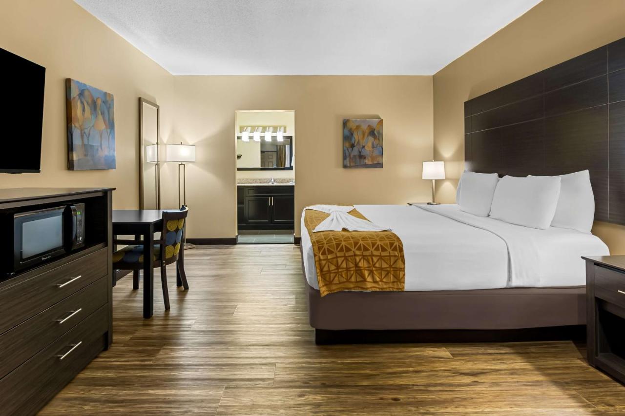 | Best Western Toni Inn